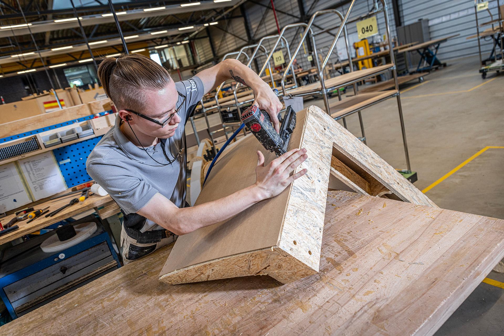 Meubelfabriek leolux